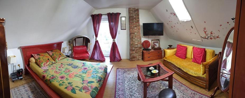 Chez Aurelia - Chambres & Table D'Hotes La Couture-Boussey Bilik gambar